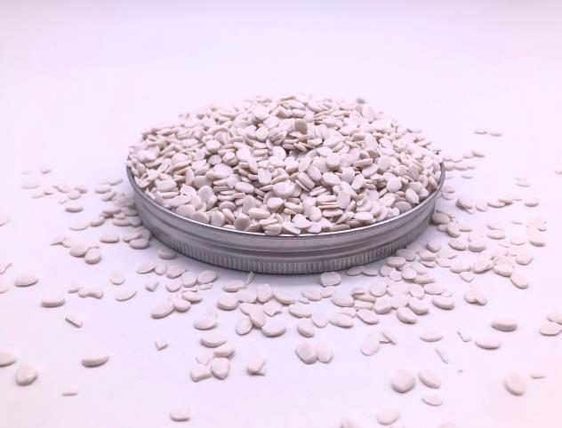 開口爽滑母粒的選用除了考慮到其優異的開口抗粘效果外還要考慮哪些？